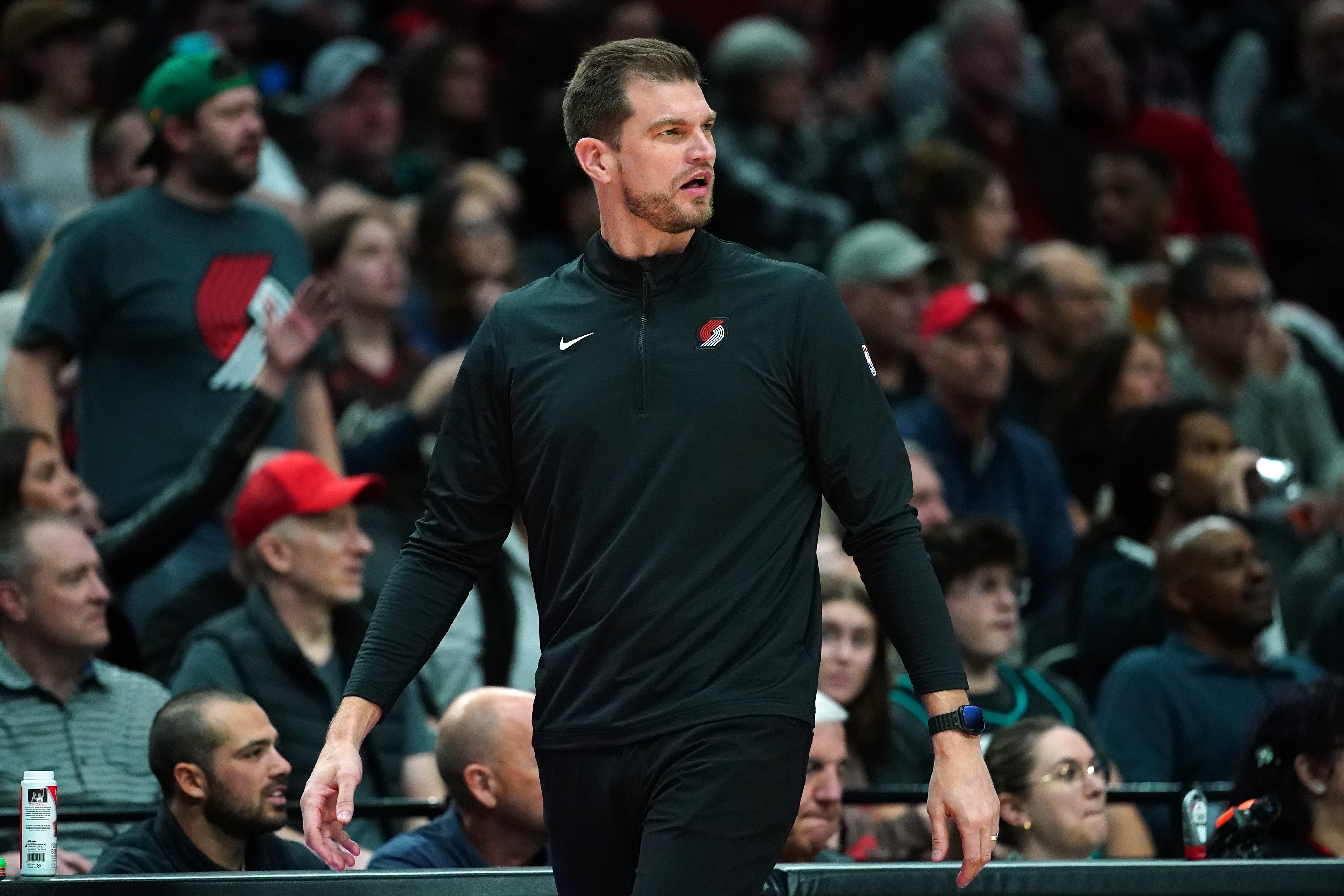 半岛体育平台-斯普利特谈失利：我们输掉了篮板还有很多失误 糟糕的事同时发生