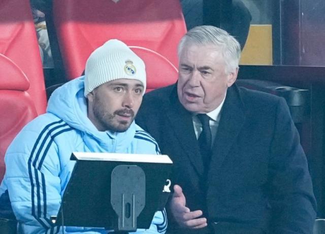 半岛体育网址-安帅：裁判漏判点球，我从这场平局看到美好的2025