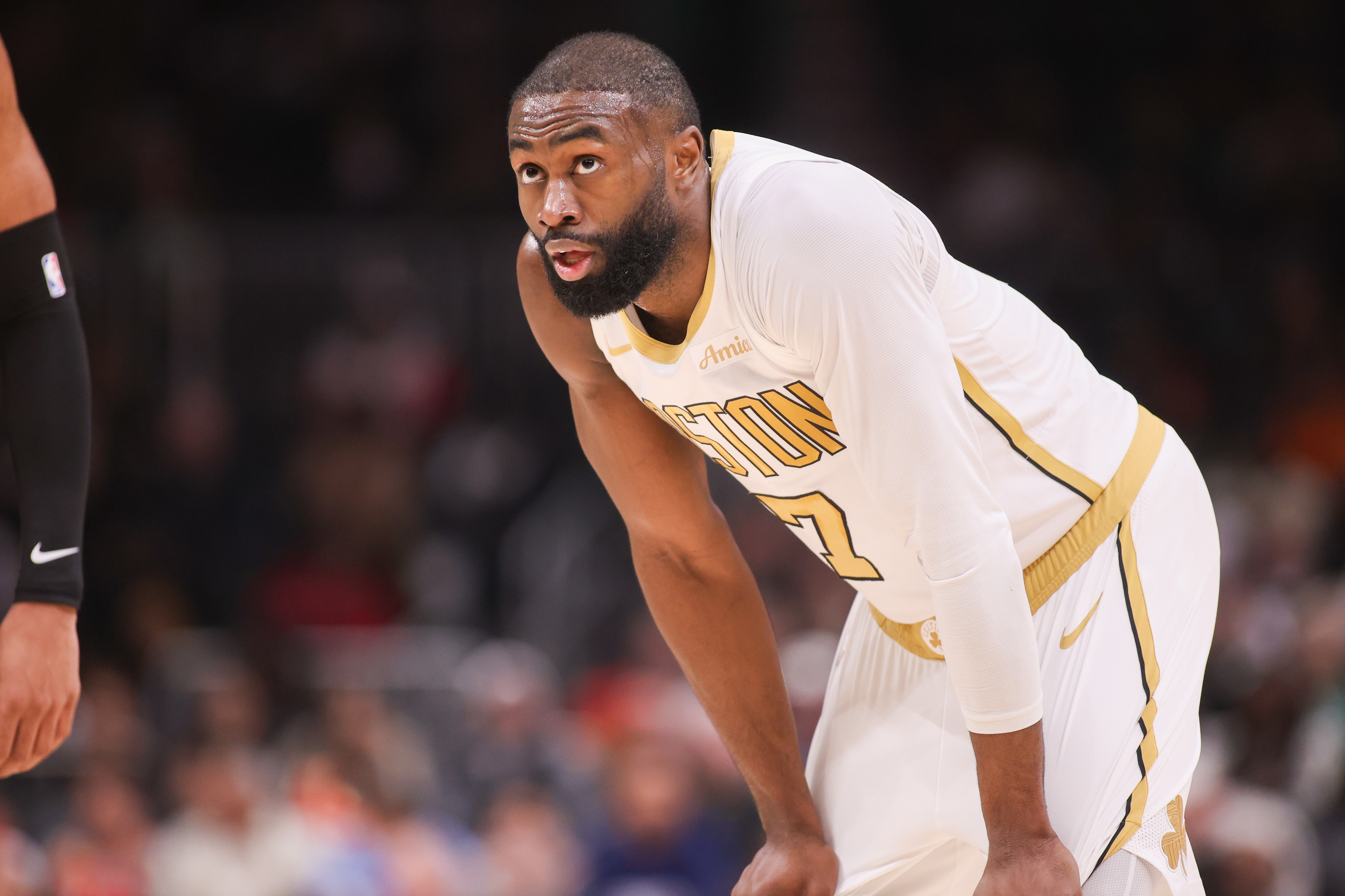 半岛体育官网入口-布朗：我为了球队能争冠牺牲了很多 现在大家多少能认清我的实力