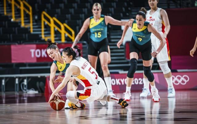 篮球-关键6罚全中+完美边线球！女篮强擒袋鼠锁定八强！